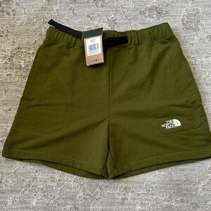 The North Face Men’s Medium Forest Olive Axys Shorts. NWT’s.